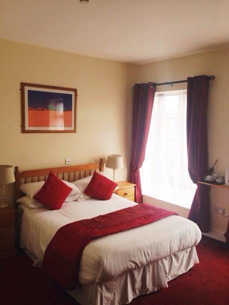 The Western Hotel Claremorris Esterno foto